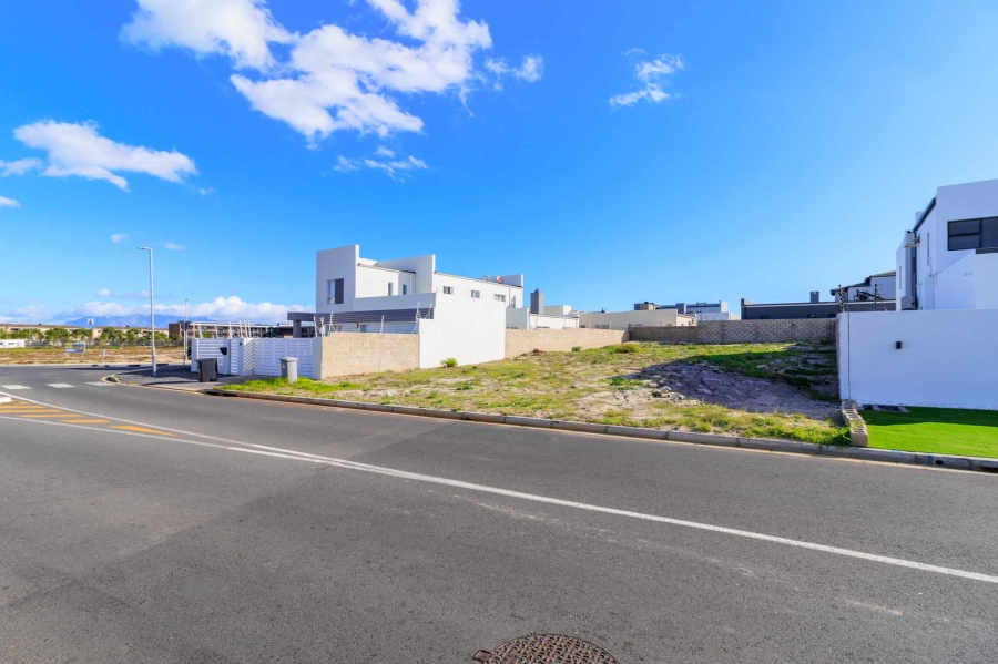 0 Bedroom Property for Sale in Sandown Western Cape